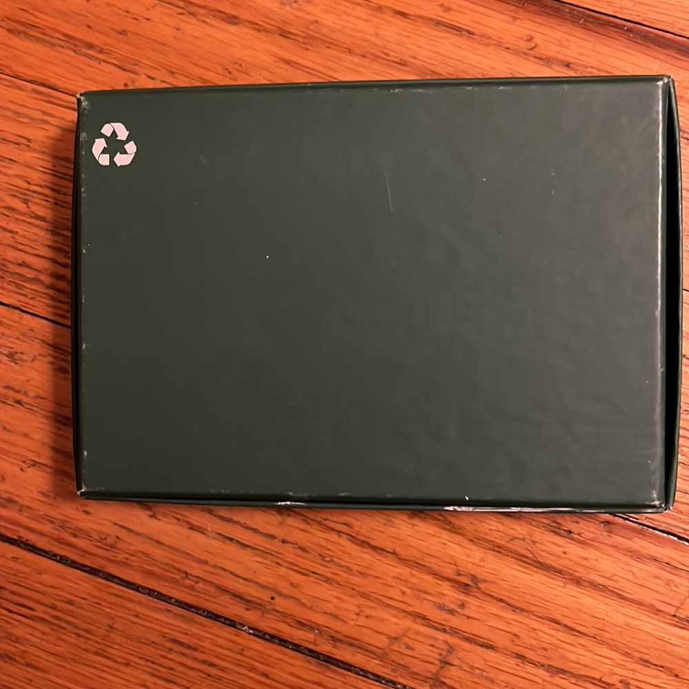 La Mer Velvet Pouch, Small Empty Gift Box, Empty Face Product Box ALL NEW - Picture 4 of 12